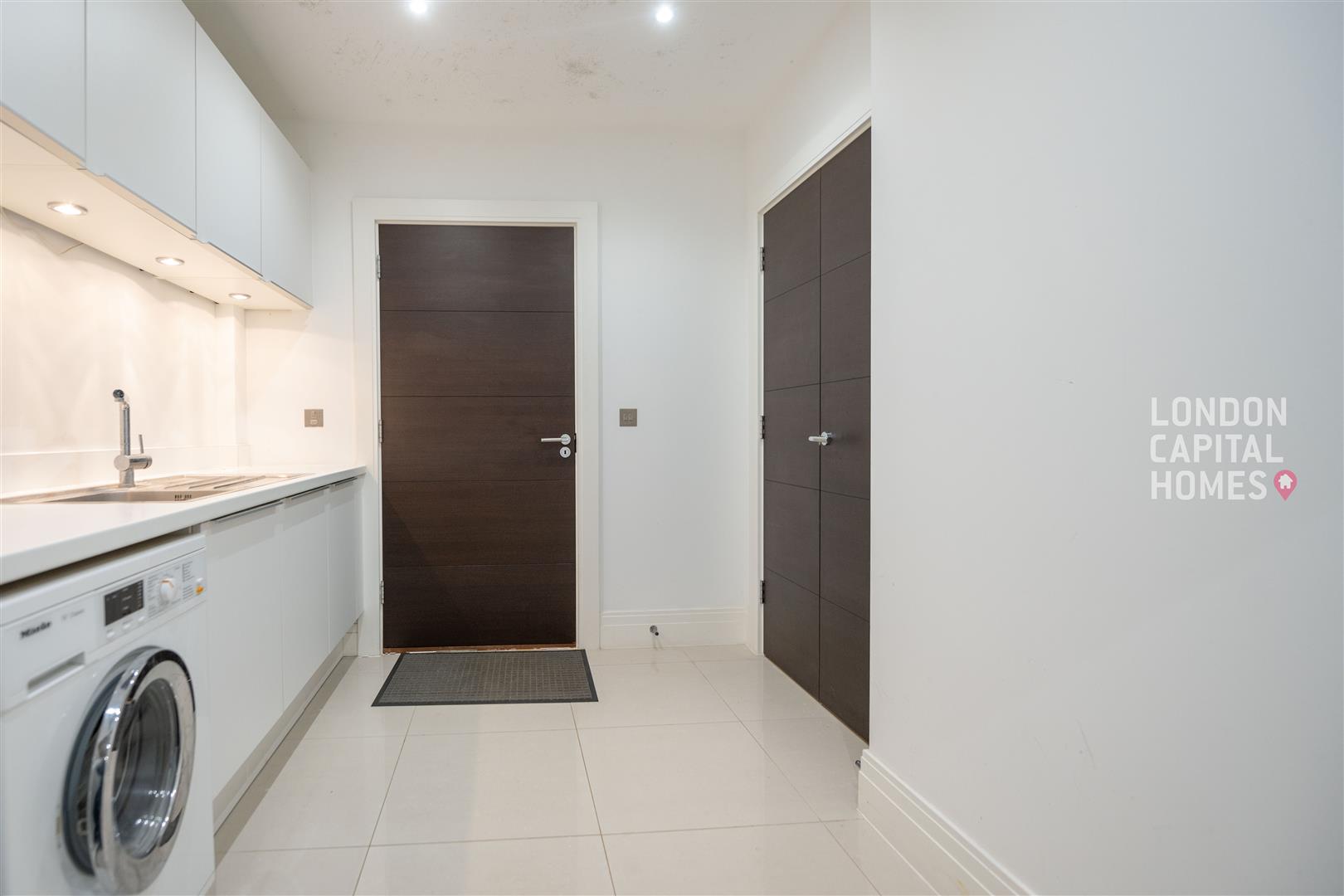 Duchess Crescent, Stanmore